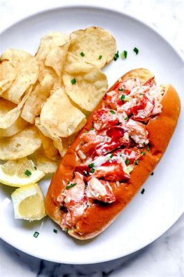  Lobster Roll: Kremistä ja Juuri Oikeaa Murskausta Vaativien Gourmetejen Suuhun!