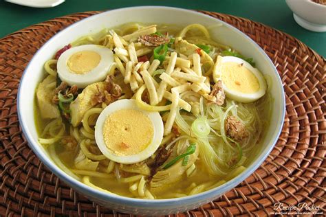  Soto Ayam! An Indonesian Chicken Soup that Transports You Straight to the Bustling Streets of Banda Aceh