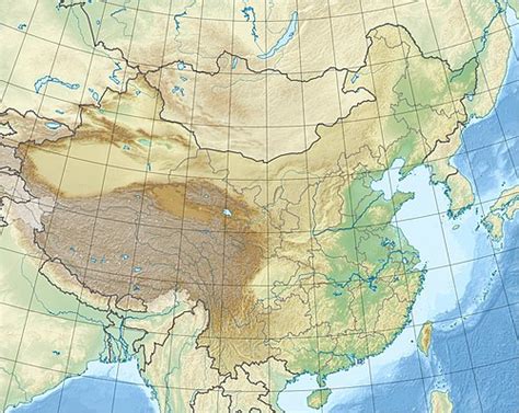  Xiangyangin Kuoriintunut Maapähkinäsoossi: Kuumaa Vihreää Täytettä ja Rapeaa Textuurtia!